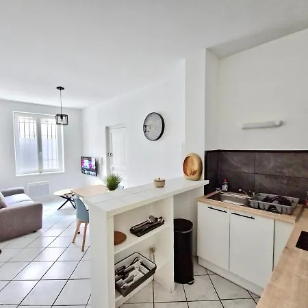 Apartamento Tour Est - T2 Entre Cité Médiévale Et Bastide *